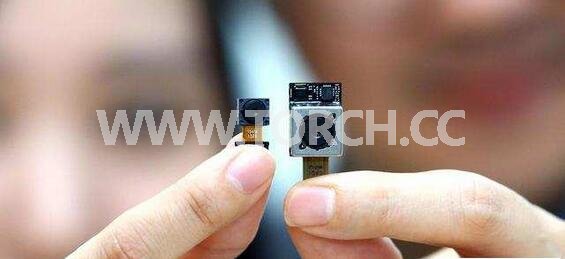 �¿�iPhone�����3D�z���^ �O���cLG�����аl